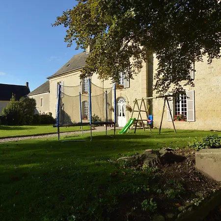 Cosy With Enclosed Garden Osmanville